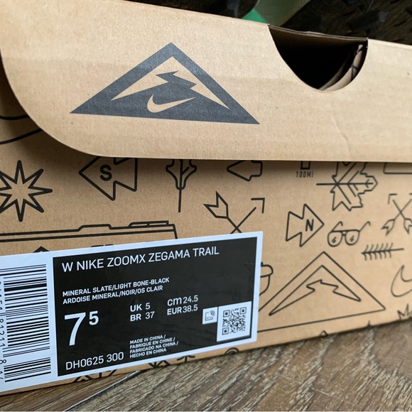 Nike Zegama Trail Running Shoes - Picture 6 of 6